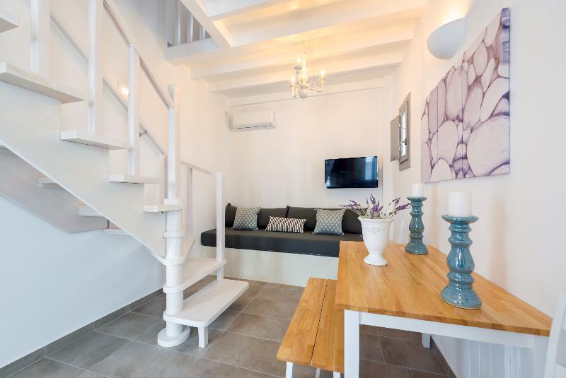 White Harmony Suites ميغالوخوري المظهر الخارجي الصورة