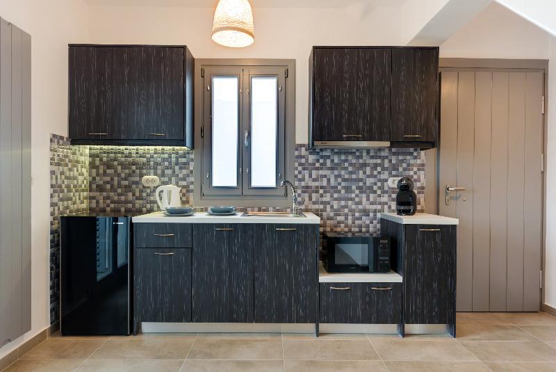 White Harmony Suites ميغالوخوري المظهر الخارجي الصورة